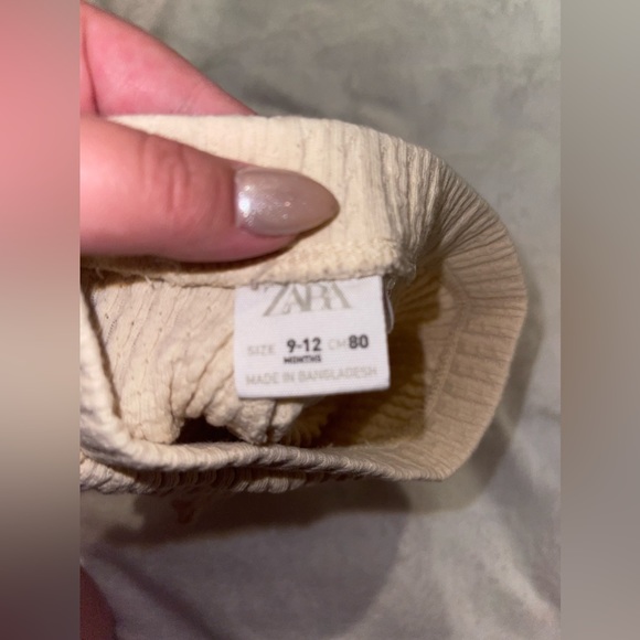 Zara Baby Shorts - Picture 4 of 7